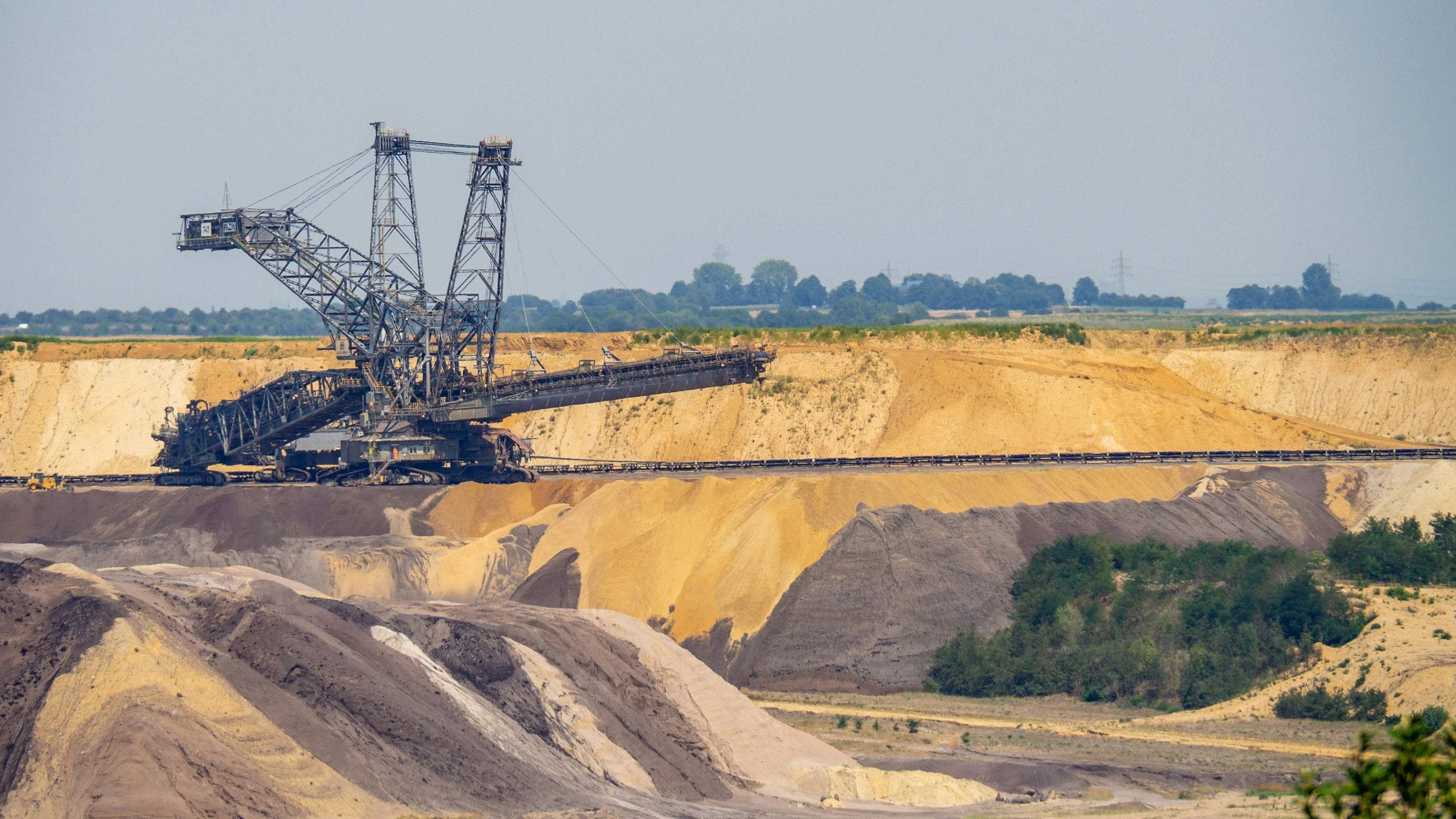 Earth Mover Mine Puzzle jigsaw puzzle